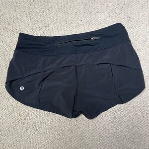 Lululemon shorts size 4